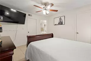 2866 S University Dr, Davie, FL 33328 - Photo 14