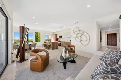 701 Valencia Ave #401, Coral Gables, FL 33134 - Photo 6