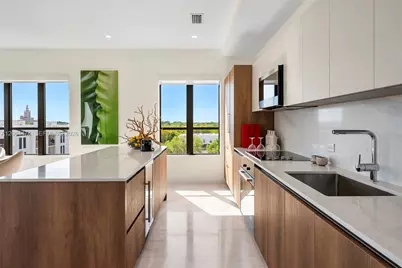 701 Valencia Ave #401, Coral Gables, FL 33134 - Photo 14