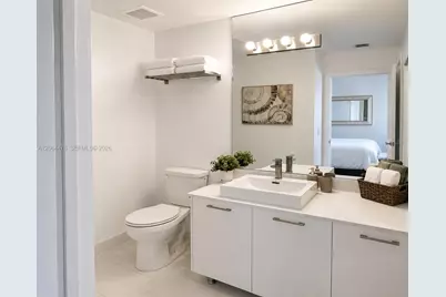 151 SE 1 St #2406, Miami, FL 33131 - Photo 4