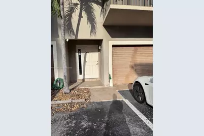 9904 Hammocks Blvd #104-58, Miami, FL 33196 - Photo 2