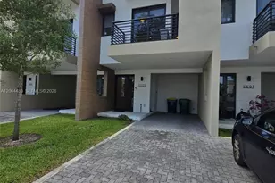 5503 W Oak Wy, Dania Beach, FL 33314 - Photo 2