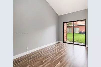 2242 NW 55th Ter #2242, Lauderhill, FL 33313 - Photo 4