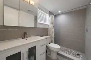 1201 Hillcrest Ct, Hollywood, FL 33021 - Photo 16