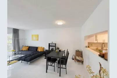 1201 Hillcrest Ct #205, Hollywood, FL 33021 - Photo 4