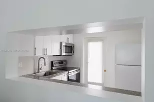 1201 Hillcrest Ct, Hollywood, FL 33021 - Photo 10