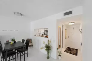 1201 Hillcrest Ct, Hollywood, FL 33021 - Photo 8