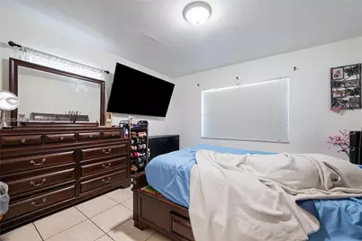 327 NW 3rd St, Florida City, FL 33034 - Photo 16
