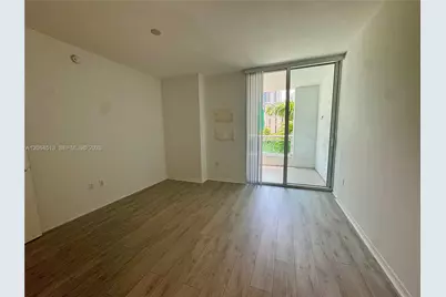 951 Brickell Ave #409, Miami, FL 33131 - Photo 12