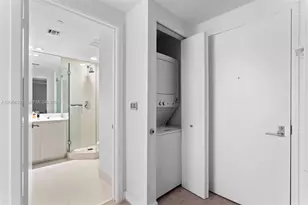 55 SW 9th St, Miami, FL 33130 - Photo 2