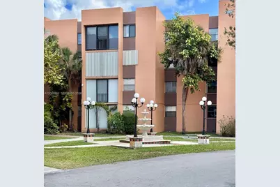 9400 W Flagler St #312, Miami, FL 33174 - Photo 2