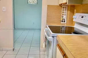 9400 W Flagler St, Miami, FL 33174 - Photo 16