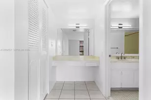 17500 N Bay Rd, Sunny Isles Beach, FL 33160 - Photo 14