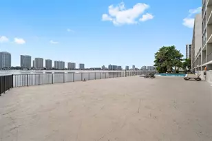 17500 N Bay Rd, Sunny Isles Beach, FL 33160 - Photo 30