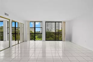 17500 N Bay Rd, Sunny Isles Beach, FL 33160 - Photo 4