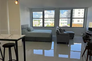 2899 Collins Ave, Miami Beach, FL 33140 - Photo 4