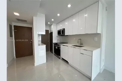 2899 Collins Ave #610, Miami Beach, FL 33140 - Photo 6
