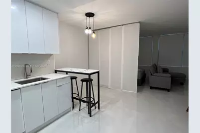 2899 Collins Ave #610, Miami Beach, FL 33140 - Photo 14