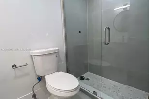 2899 Collins Ave, Miami Beach, FL 33140 - Photo 26