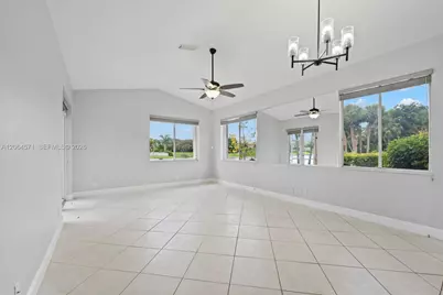 15890 SW 12th St, Pembroke Pines, FL 33027 - Photo 6