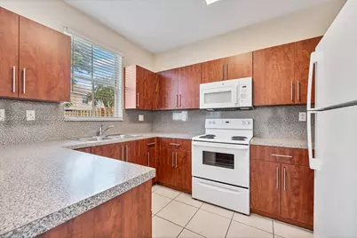 1427 SE 25th Ave, Homestead, FL 33035 - Photo 14