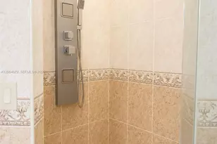 18758 NW 78th Pl, Hialeah, FL 33015 - Photo 14