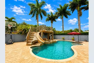 18758 NW 78th Pl, Hialeah, FL 33015 - Photo 30