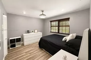 18758 NW 78th Pl, Hialeah, FL 33015 - Photo 16