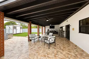 18758 NW 78th Pl, Hialeah, FL 33015 - Photo 22
