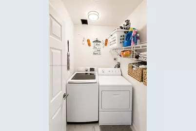 18758 NW 78th Pl, Hialeah, FL 33015 - Photo 20