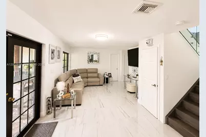 18758 NW 78th Pl, Hialeah, FL 33015 - Photo 6