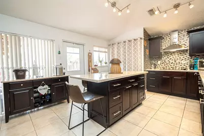 21445 SW 89th Path, Cutler Bay, FL 33189 - Photo 2