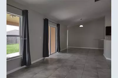 151 SW South Wakefield Cir #-, Port Saint Lucie, FL 34953 - Photo 8