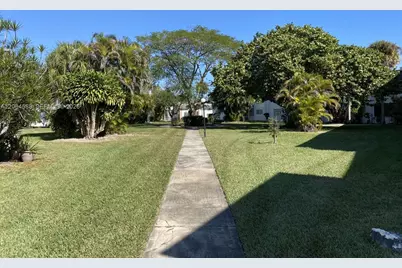 6505 Winfield Blvd #B-19, Margate, FL 33063 - Photo 2