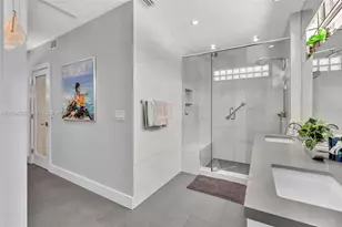 9450 E Broadview Dr, Bay Harbor Islands, FL 33154 - Photo 12