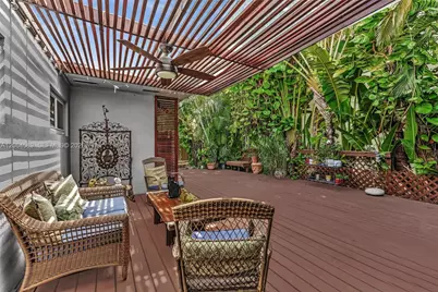 9450 E Broadview Dr, Bay Harbor Islands, FL 33154 - Photo 4