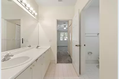 1417 SE 24th Rd, Homestead, FL 33035 - Photo 32