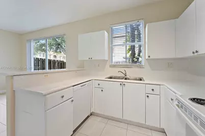 1417 SE 24th Rd, Homestead, FL 33035 - Photo 14