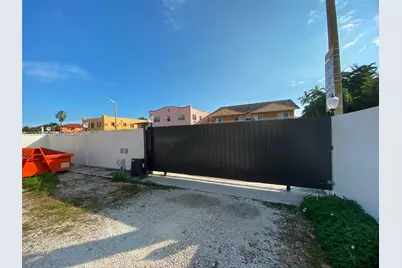 2268 SW 8th St #5, Miami, FL 33135 - Photo 16