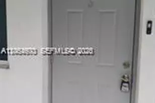 214 SE 8th St, Hallandale Beach, FL 33009 - Photo 2