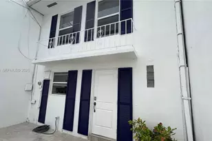 2061 NE 123rd St, North Miami, FL 33181 - Photo 14