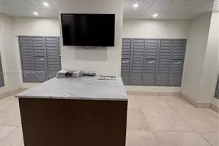 540 Brickell Key Dr, Miami, FL 33131 - Photo 2