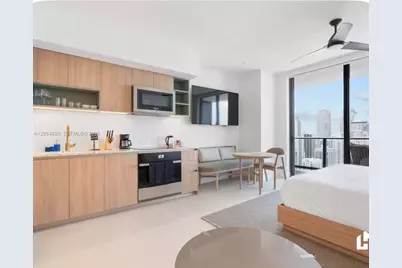 159 NE 6th St #3506, Miami, FL 33132 - Photo 4