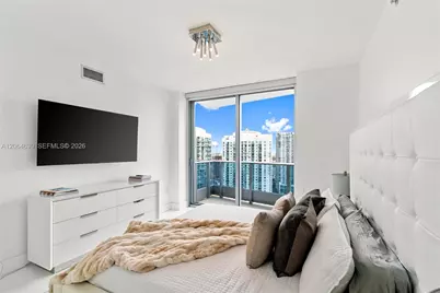 200 Biscayne Boulevard Way #3802, Miami, FL 33131 - Photo 26