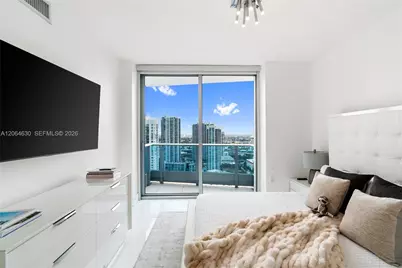200 Biscayne Boulevard Way #3802, Miami, FL 33131 - Photo 22