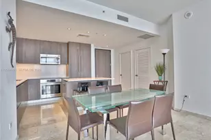 88 SW 7th St, Miami, FL 33130 - Photo 2
