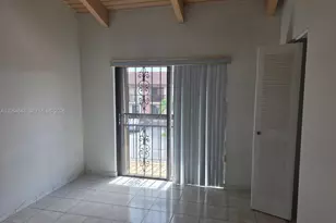 1823 SW 107th Ave, Miami, FL 33165 - Photo 12