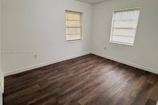 1200 NW 37th Ave, Miami, FL 33125 - Photo 8