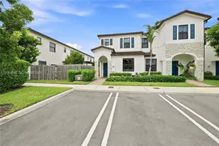 12957 SW 232nd Ln, Homestead, FL 33032 - Photo 2