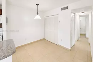 7235 NW 179th St, Hialeah, FL 33015 - Photo 4